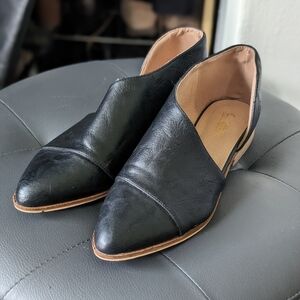Faux leather pointy toe flats loafers